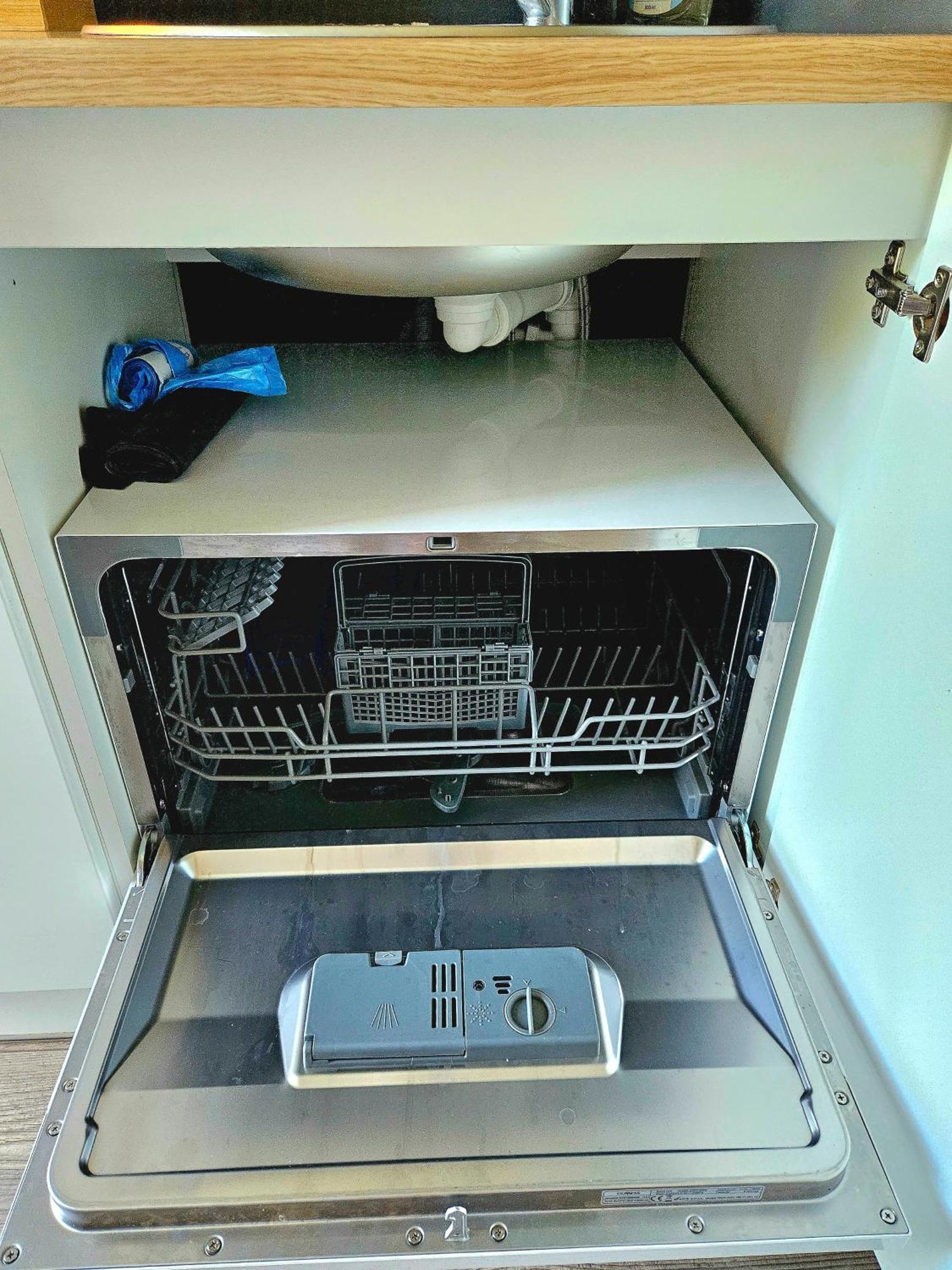 Appartement Cofy - Centrally Located, Quiet District, Air-conditioning, Free Parking, 24-7 Express Check-in-out, Close To Sea And Everything Need For Living! Tallinn